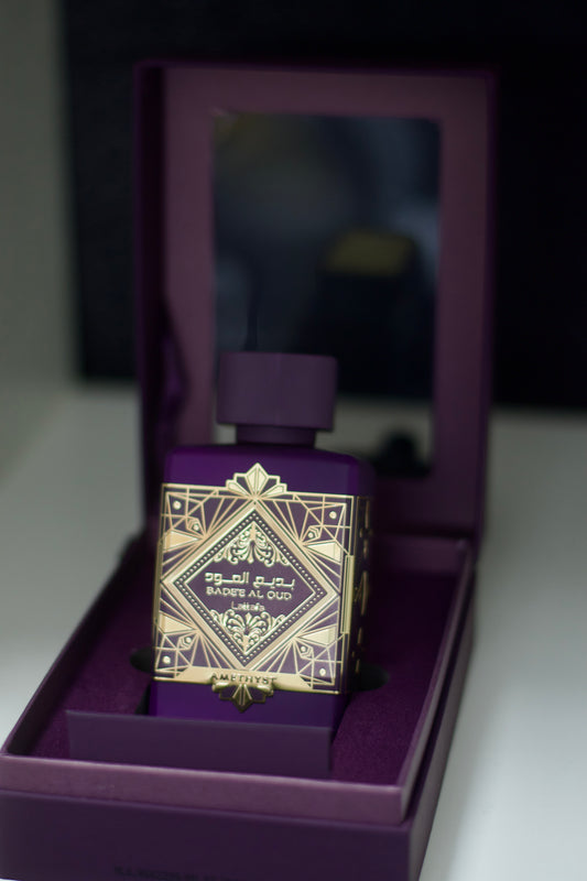 Lattafa Bade Al Oud Amethyst + Regalo frasco de viaje.