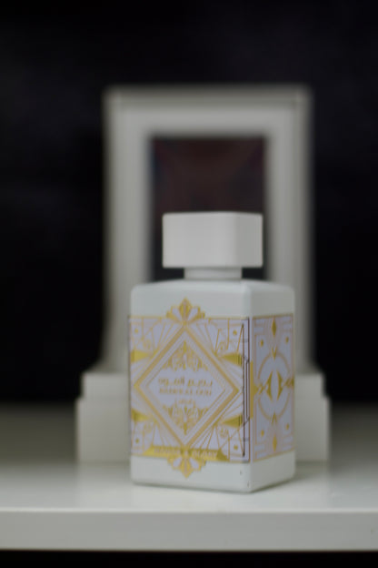Lattafa Bade Al Oud Honor & Glory + Regalo frasco de viaje.